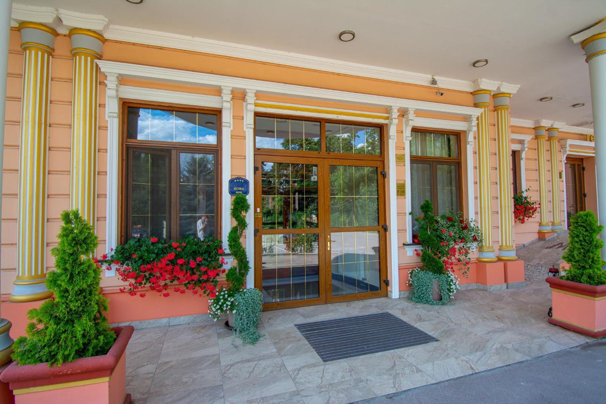 Hotel Villa Majur سوبوتيتْسا المظهر الخارجي الصورة
